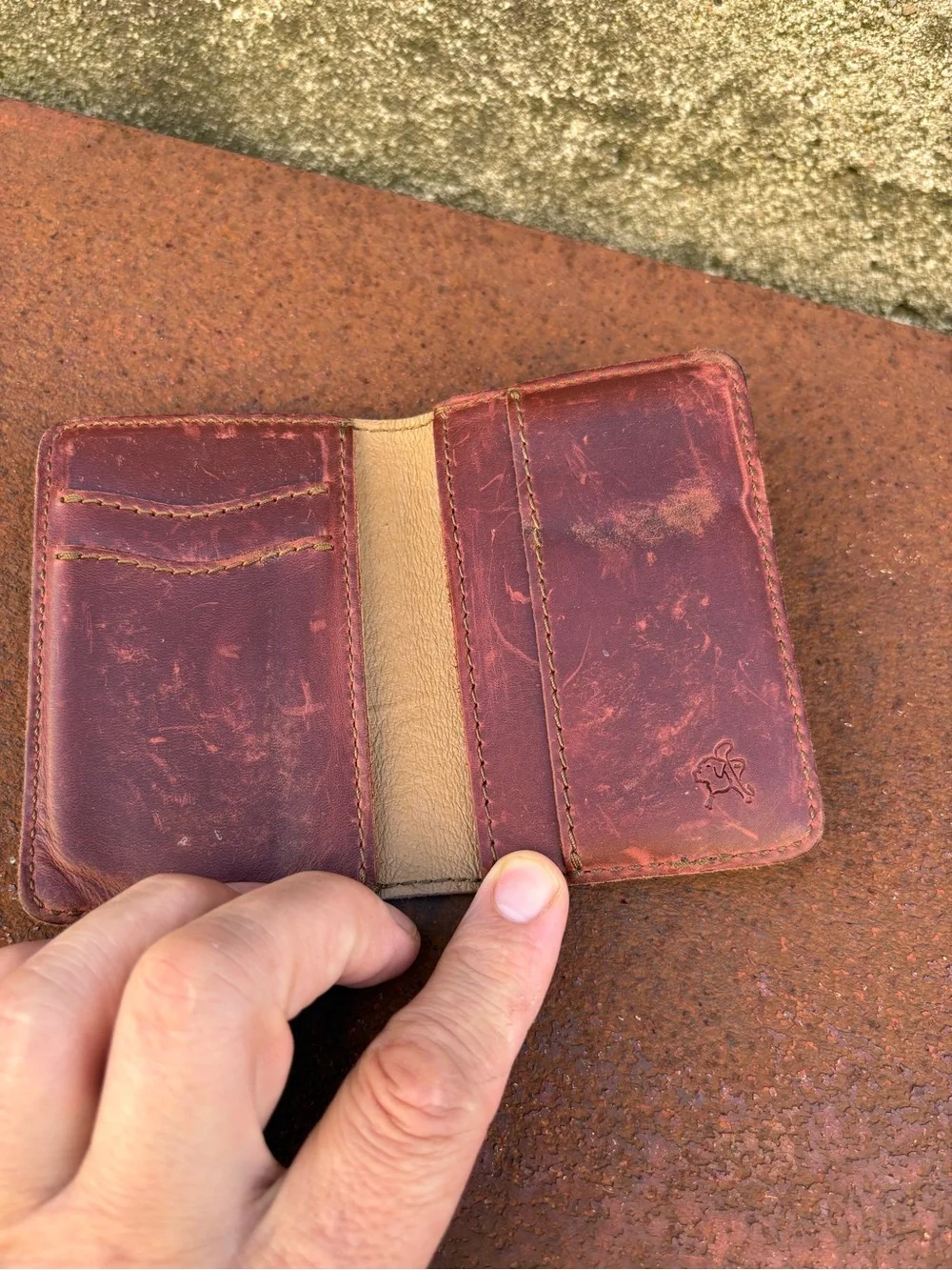 Saddleback Leather Slim Bifold Wallet Silverback Men Tan Leather 3x4.25